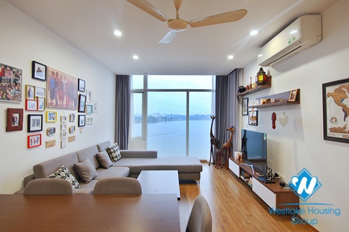 Lakeside serviced apartment for rent on Yen Phu island